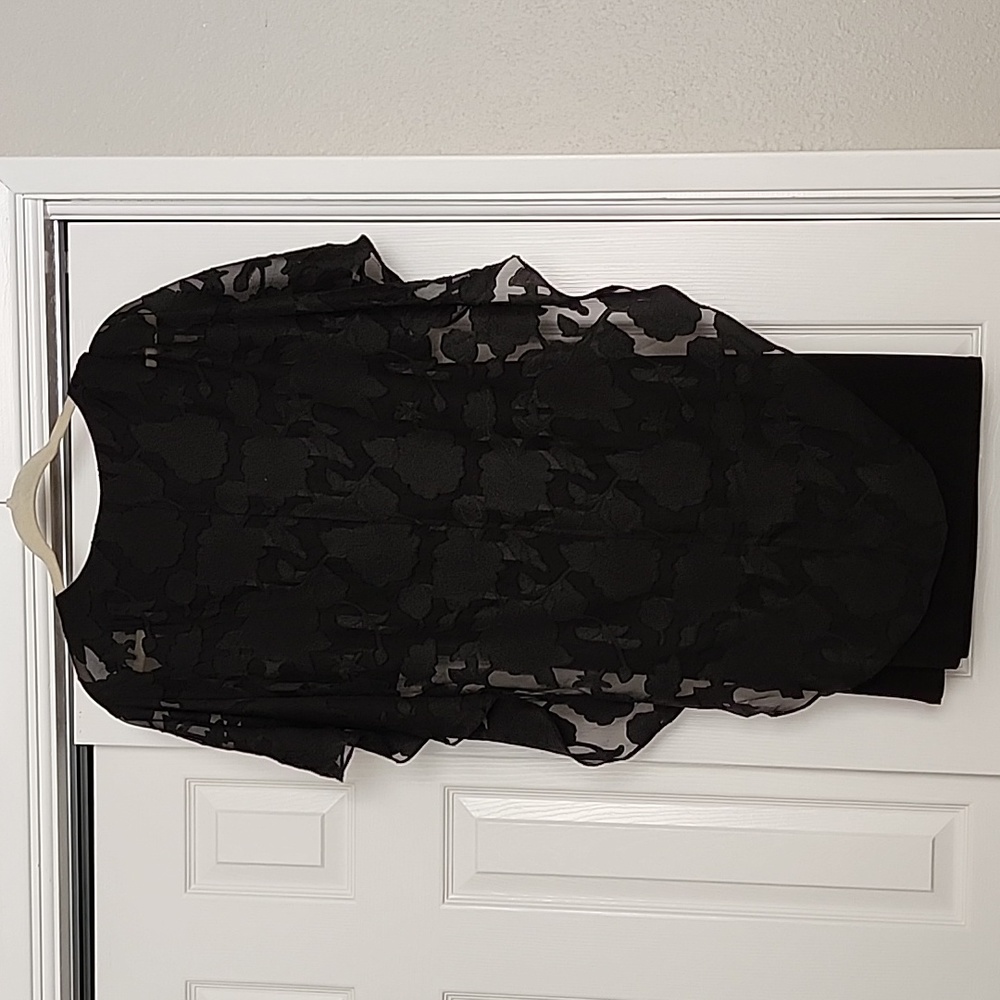Dress - Picture 2 of 2